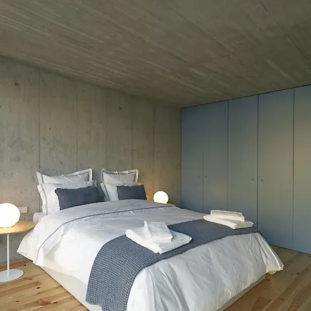 Feels Like Breiner 310 Design Modern Flats פורטו