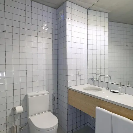Feels Like Breiner 310 Design Modern Flats * פורטו