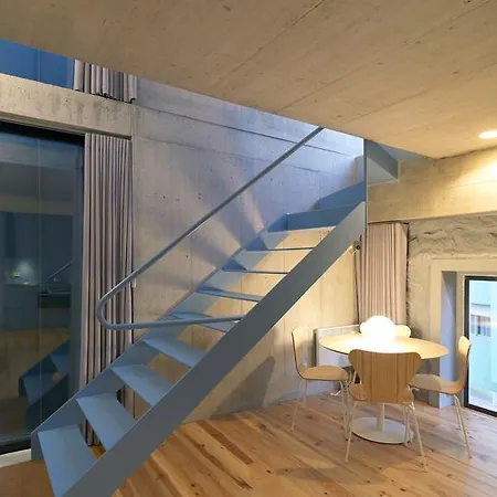 Feels Like Breiner 310 Design Modern Flats