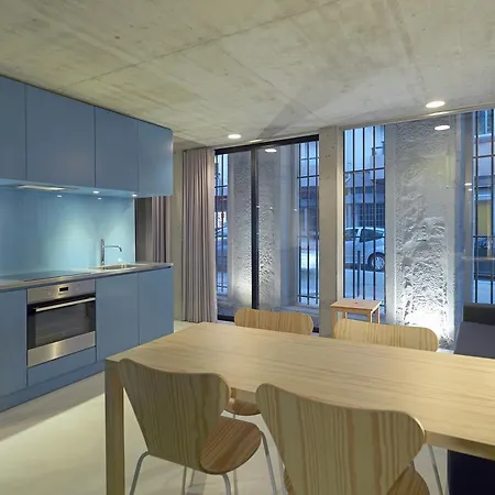 Feels Like Breiner 310 Design Modern Flats