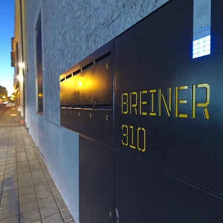 Feels Like Breiner 310 Design Modern Flats *